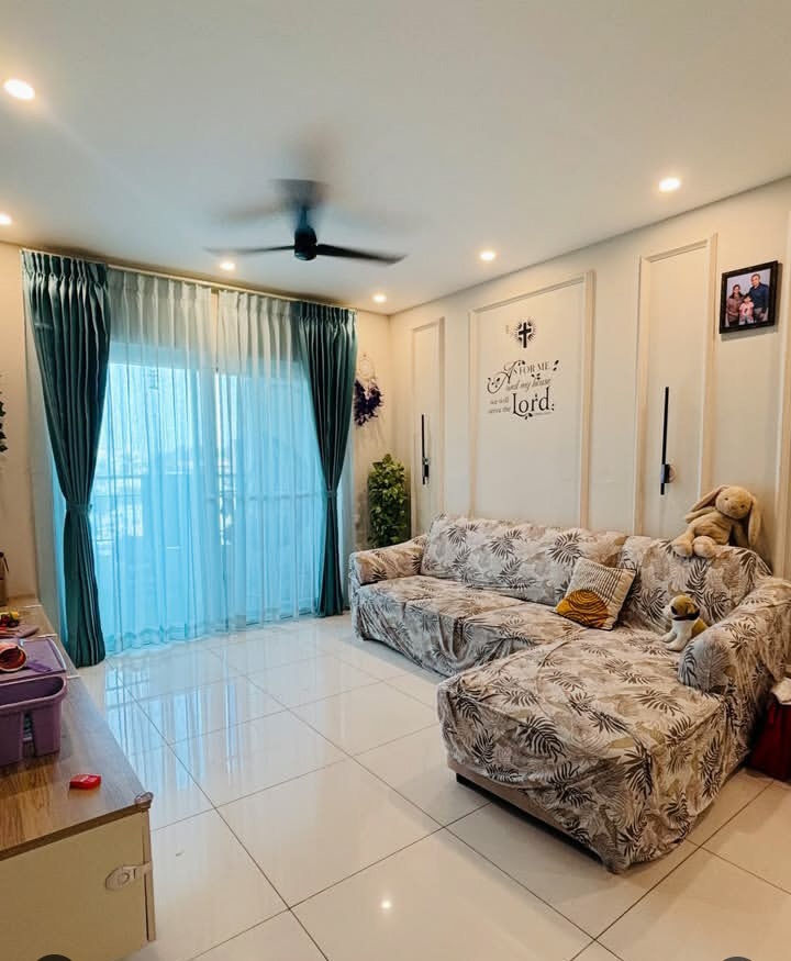 Curtain and interior furnishing installation in Mysuru by Nakhsha Furnishing Studio - photo 1